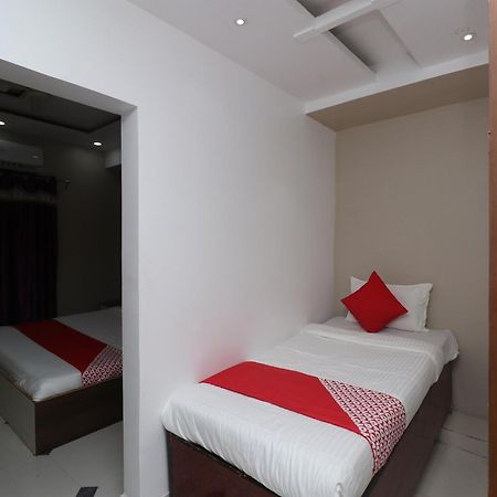 Hotel O Swastik Resort Colonelganj Kültér fotó