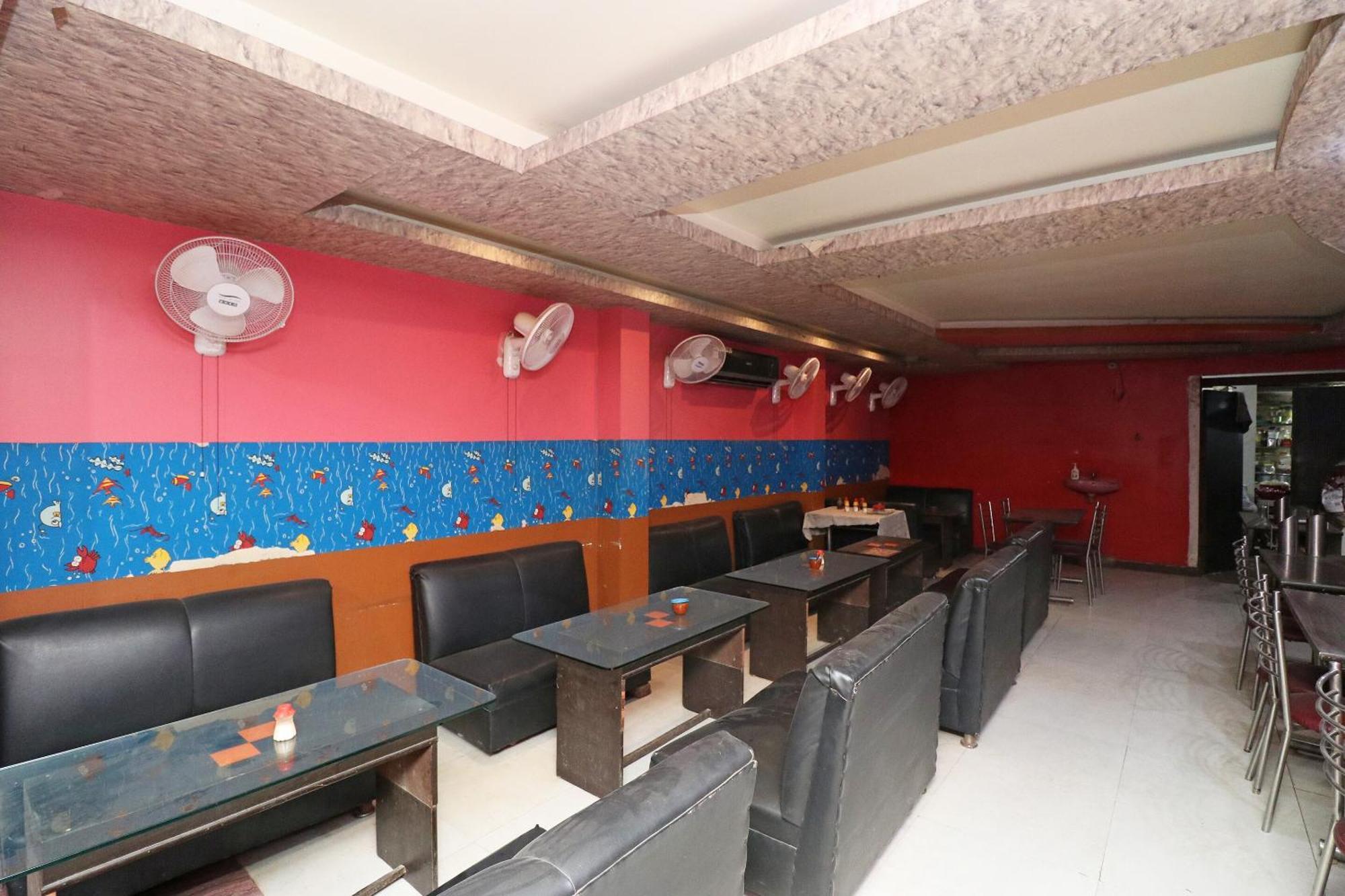 Hotel O Swastik Resort Colonelganj Kültér fotó