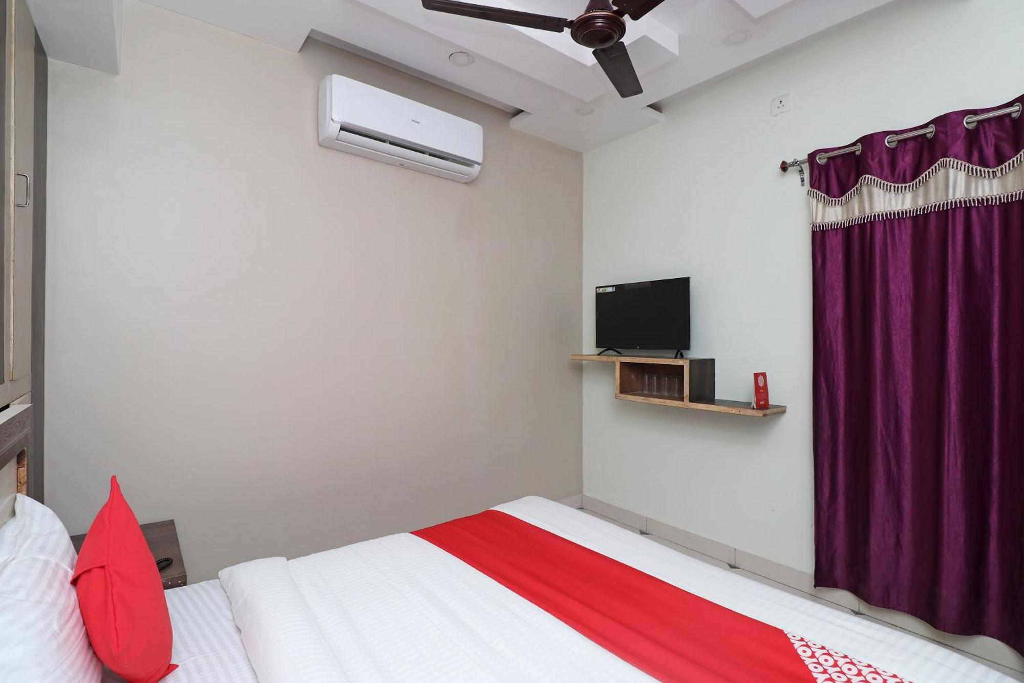 Hotel O Swastik Resort Colonelganj Kültér fotó