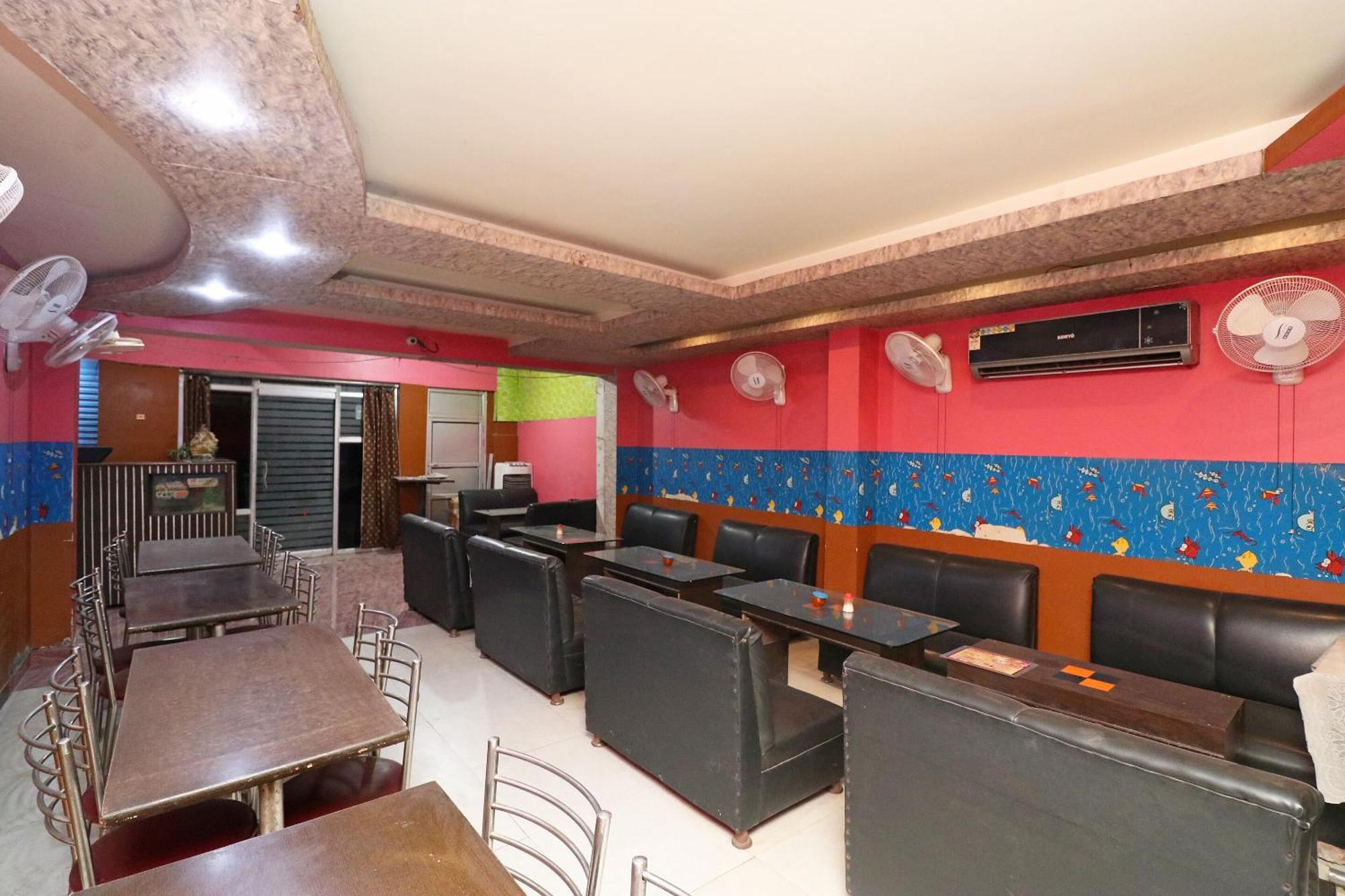 Hotel O Swastik Resort Colonelganj Kültér fotó